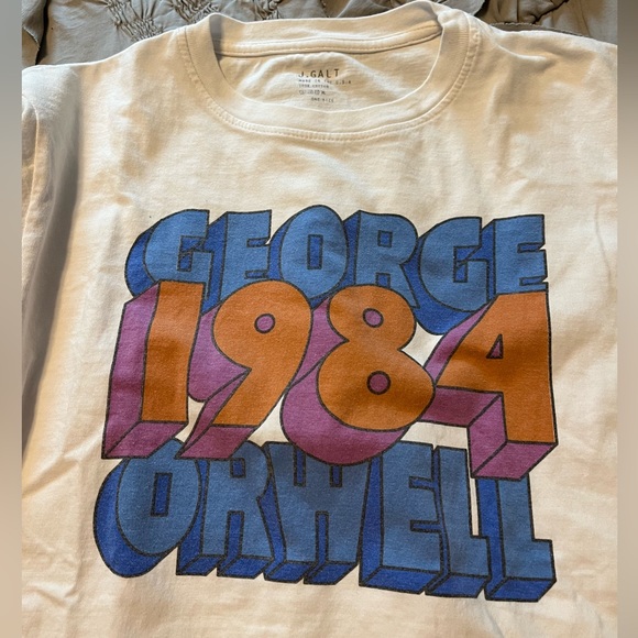 J. Galt Brandy Melville t-shirt. Vintage design. One size. - Picture 5 of 5